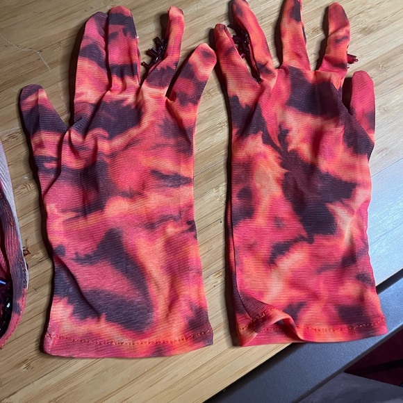 GUC Onalaja- Zisi Isi Off the Shoulder Gown. Size XL. - Picture 7 of 9